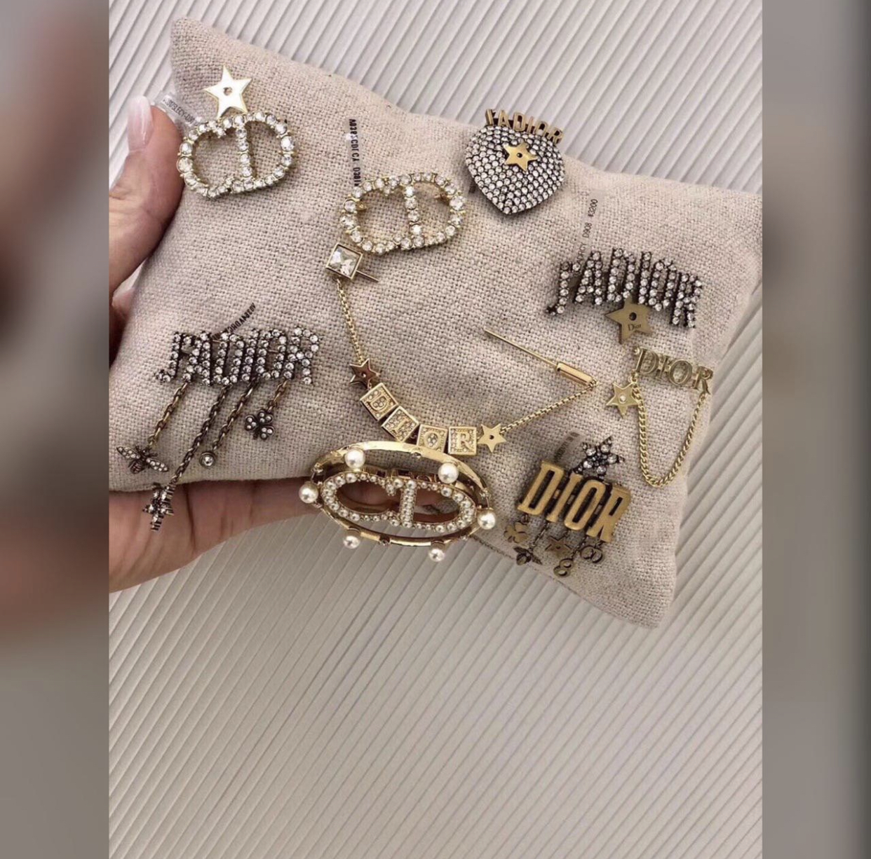 Christian Dior accessorizes